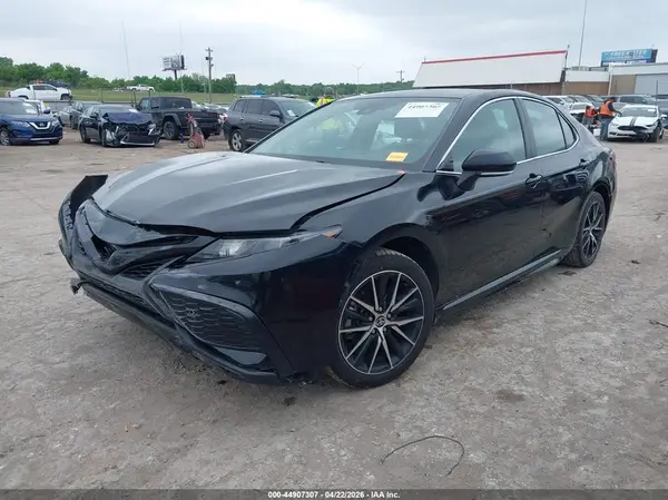 4T1G11AK3RU900331 2024 TOYOTA CAMRY - Image 2