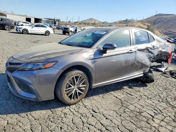 4T1G11AK3RU904170 2024 TOYOTA CAMRY - Image 1