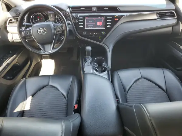 4T1G11AK4LU301039 2020 TOYOTA CAMRY - Image 8