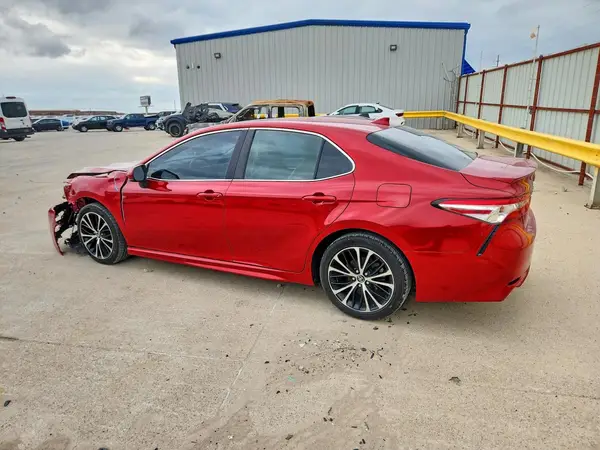4T1G11AK4LU301512 2020 TOYOTA CAMRY - Image 2