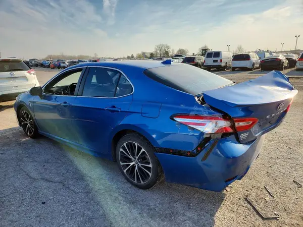 4T1G11AK4LU305365 2020 TOYOTA CAMRY - Image 2