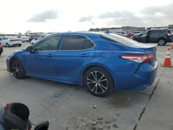 4T1G11AK4LU316804 2020 TOYOTA CAMRY - Image 2