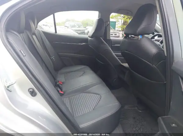 4T1G11AK4LU325633 2020 TOYOTA CAMRY - Image 8