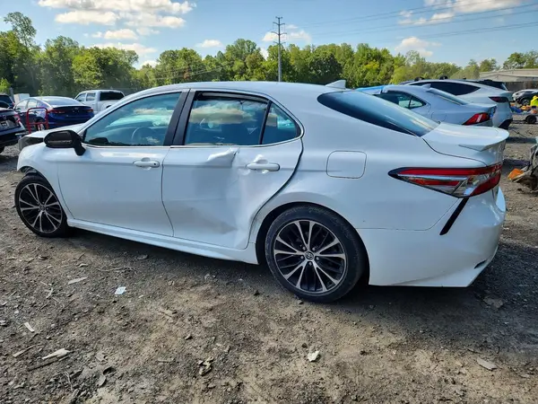 4T1G11AK4LU326958 2020 TOYOTA CAMRY - Image 2