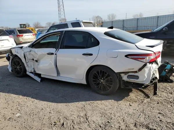 4T1G11AK4LU329911 2020 TOYOTA CAMRY - Image 2