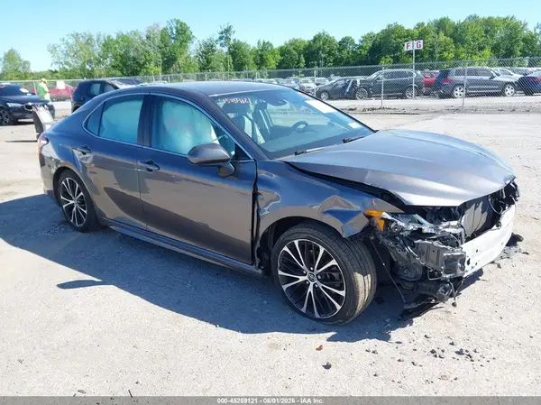 4T1G11AK4LU334767 2020 TOYOTA CAMRY - Image 1