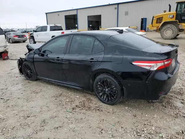 4T1G11AK4LU335577 2020 TOYOTA CAMRY - Image 2