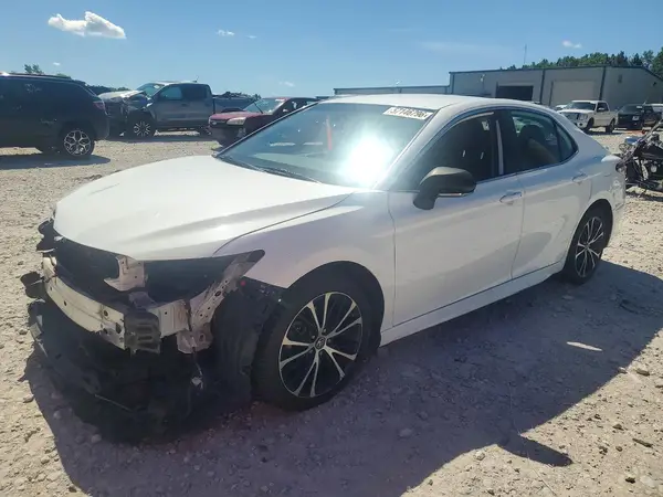 4T1G11AK4LU336518 2020 TOYOTA CAMRY - Image 1