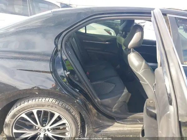 4T1G11AK4LU343307 2020 TOYOTA CAMRY - Image 8