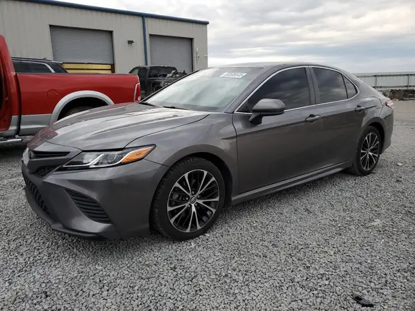 4T1G11AK4LU343338 2020 TOYOTA CAMRY - Image 1