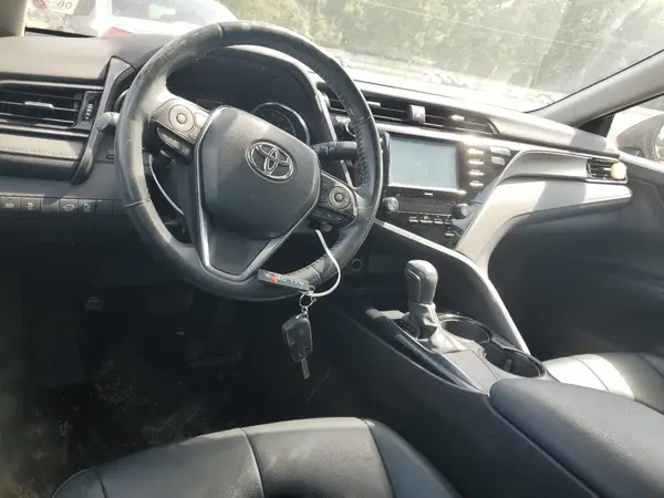 4T1G11AK4LU348572 2020 TOYOTA CAMRY - Image 8