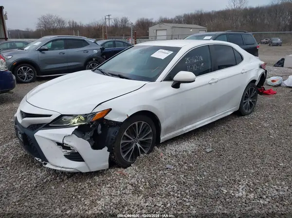 4T1G11AK4LU351049 2020 TOYOTA CAMRY - Image 2