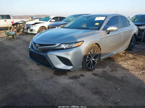 4T1G11AK4LU355991 2020 TOYOTA CAMRY - Image 2