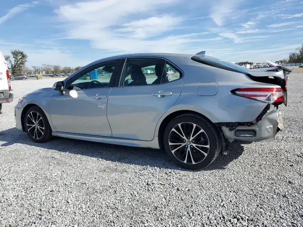 4T1G11AK4LU357840 2020 TOYOTA CAMRY - Image 2