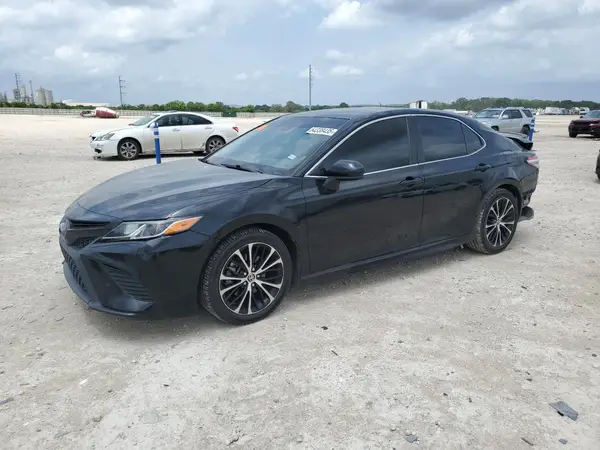 4T1G11AK4LU360995 2020 TOYOTA CAMRY - Image 1
