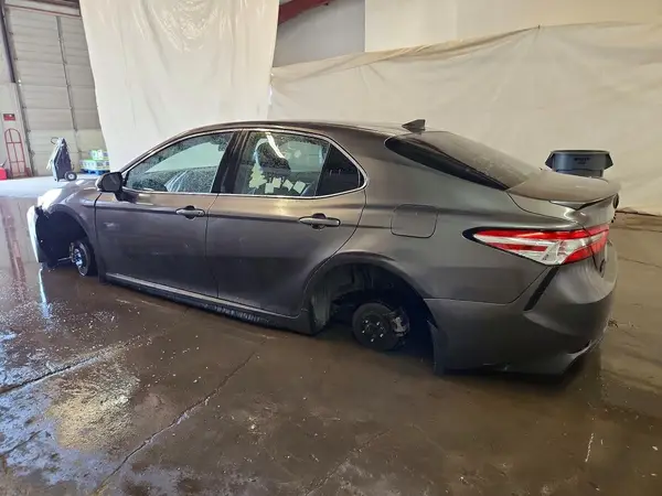 4T1G11AK4LU366098 2020 TOYOTA CAMRY - Image 2