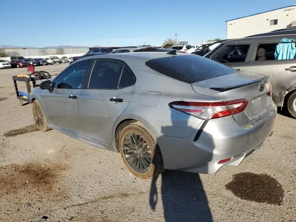 4T1G11AK4LU366764 2020 TOYOTA CAMRY - Image 2