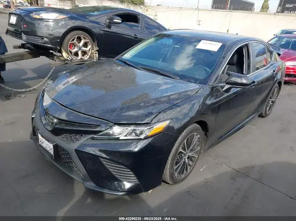4T1G11AK4LU373312 2020 TOYOTA CAMRY - Image 2