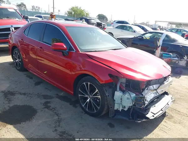 4T1G11AK4LU373617 2020 TOYOTA CAMRY - Image 1