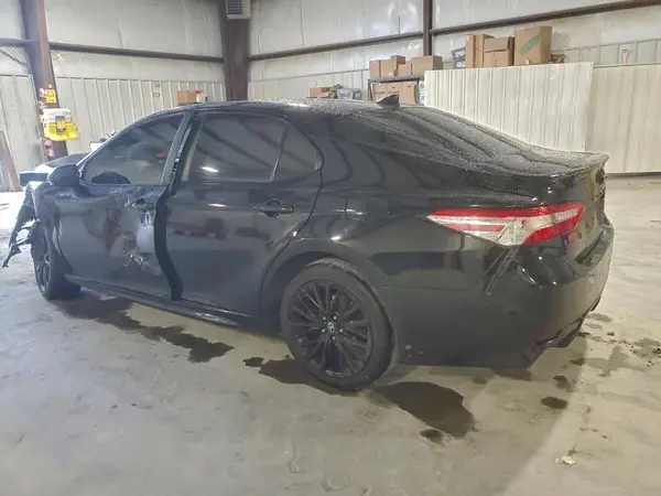 4T1G11AK4LU380972 2020 TOYOTA CAMRY - Image 2