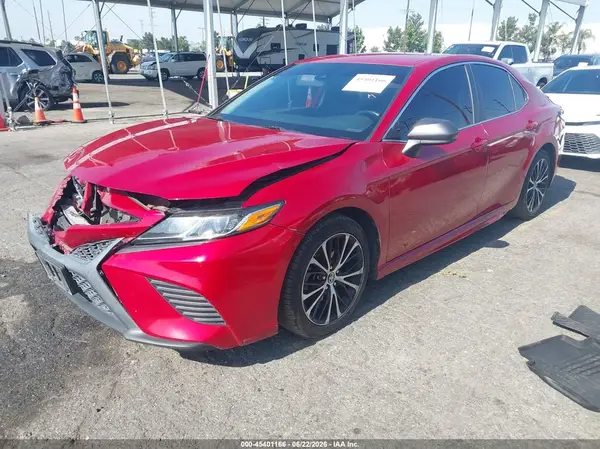 4T1G11AK4LU381653 2020 TOYOTA CAMRY - Image 2
