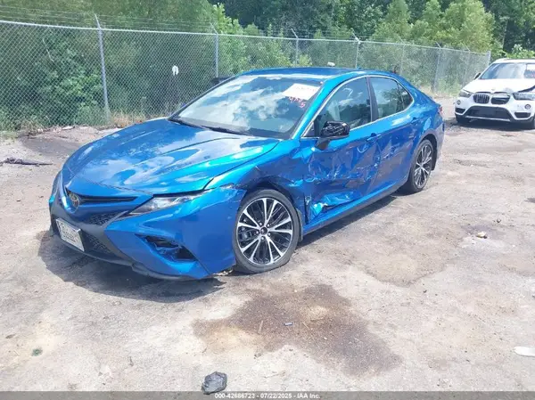 4T1G11AK4LU384035 2020 TOYOTA CAMRY - Image 2