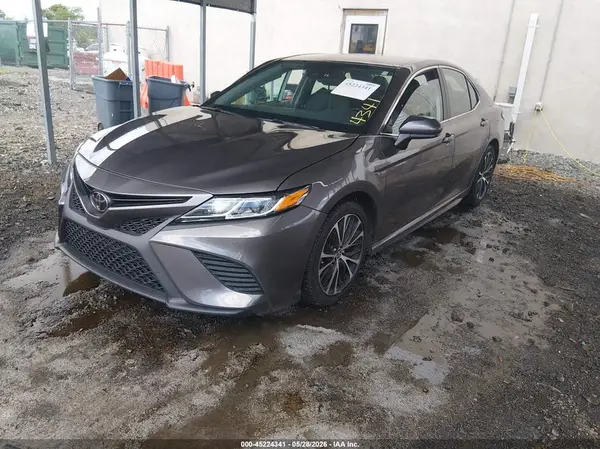 4T1G11AK4LU392510 2020 TOYOTA CAMRY - Image 2