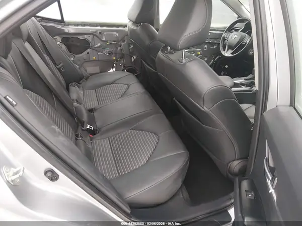 4T1G11AK4LU504156 2020 TOYOTA CAMRY - Image 8