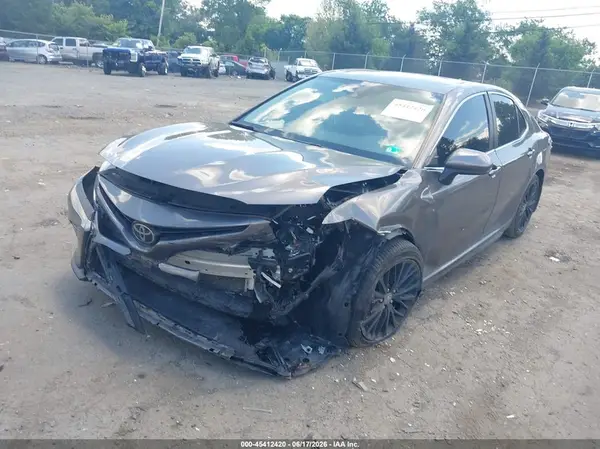 4T1G11AK4LU504707 2020 TOYOTA CAMRY - Image 2