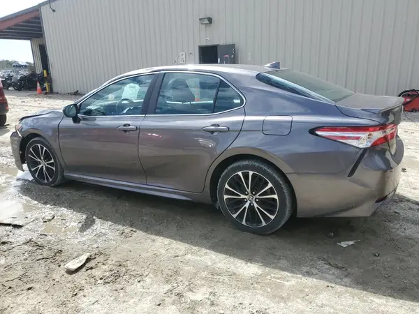 4T1G11AK4LU504741 2020 TOYOTA CAMRY - Image 2