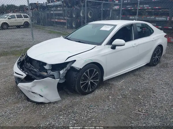 4T1G11AK4LU860168 2020 TOYOTA CAMRY - Image 2