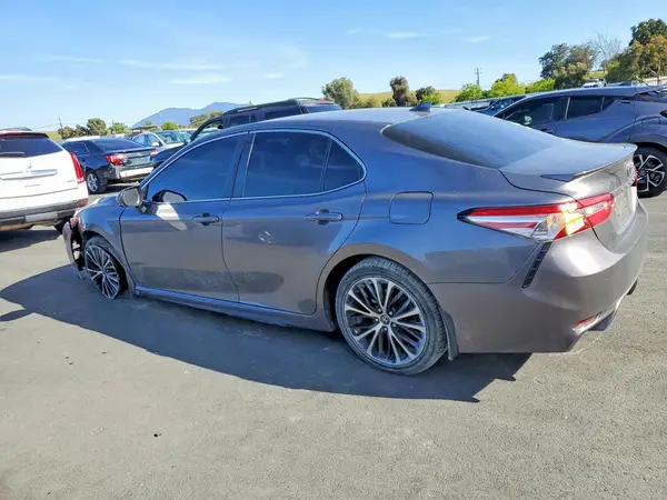 4T1G11AK4LU860932 2020 TOYOTA CAMRY - Image 2