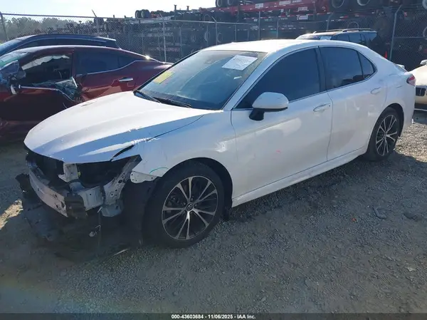 4T1G11AK4LU870084 2020 TOYOTA CAMRY - Image 2