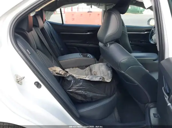 4T1G11AK4LU872143 2020 TOYOTA CAMRY - Image 8