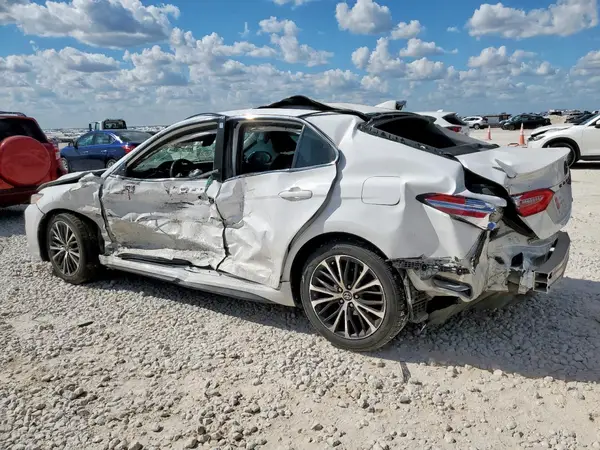 4T1G11AK4LU873289 2020 TOYOTA CAMRY - Image 2