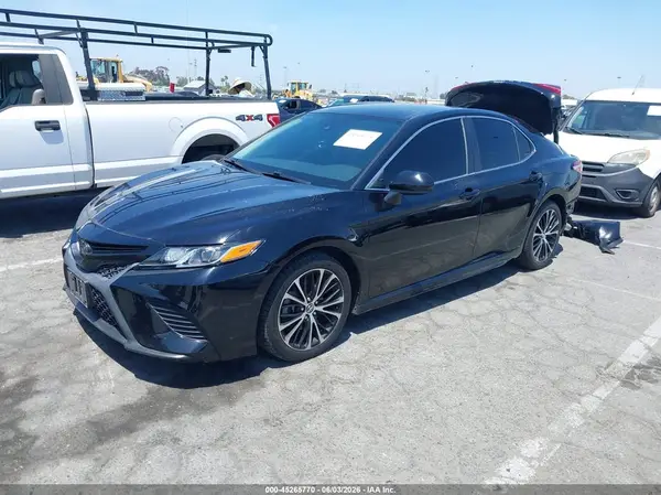 4T1G11AK4LU875754 2020 TOYOTA CAMRY - Image 2
