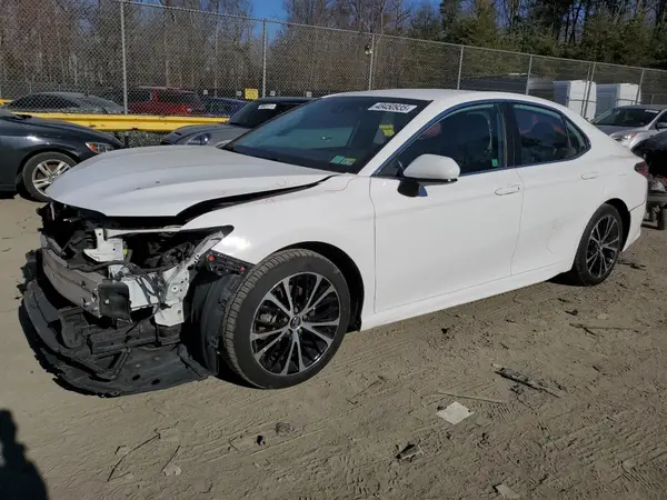 4T1G11AK4LU886642 2020 TOYOTA CAMRY - Image 1
