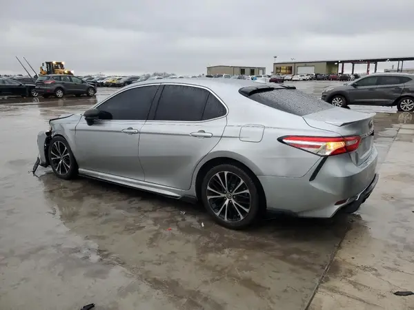4T1G11AK4LU896958 2020 TOYOTA CAMRY - Image 2