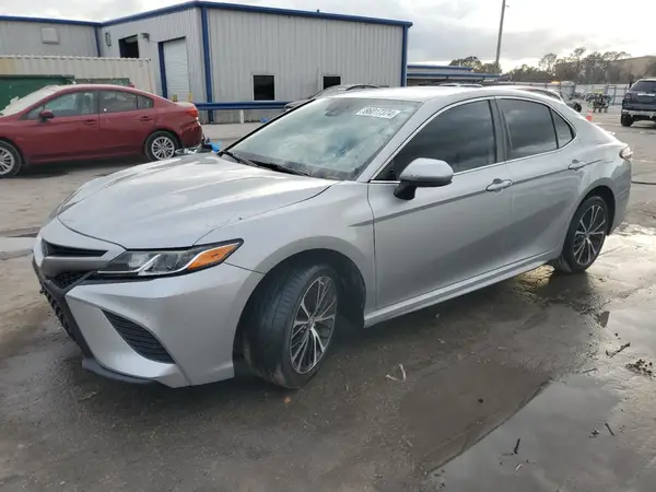 4T1G11AK4LU898483 2020 TOYOTA CAMRY - Image 1