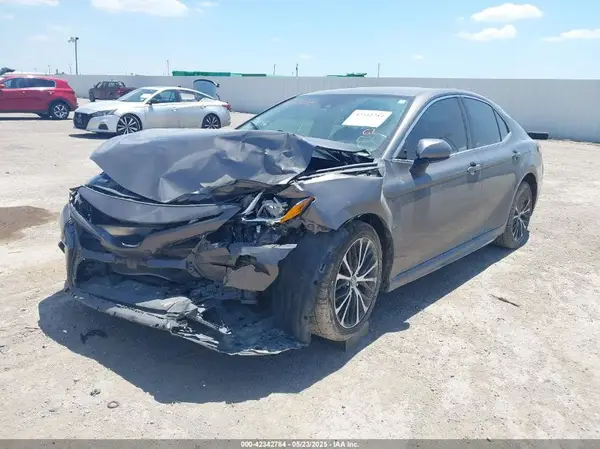 4T1G11AK4LU901916 2020 TOYOTA CAMRY - Image 2