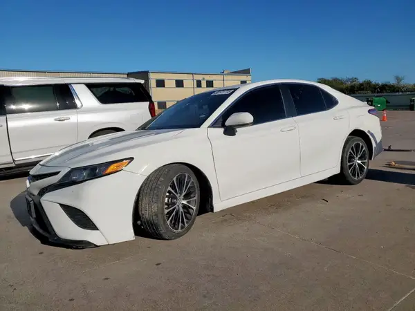 4T1G11AK4LU905660 2020 TOYOTA CAMRY - Image 1