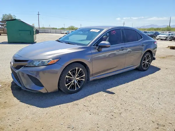 4T1G11AK4LU909871 2020 TOYOTA CAMRY - Image 1