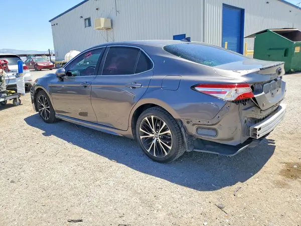 4T1G11AK4LU909871 2020 TOYOTA CAMRY - Image 2