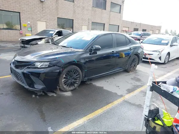 4T1G11AK4LU911555 2020 TOYOTA CAMRY - Image 2