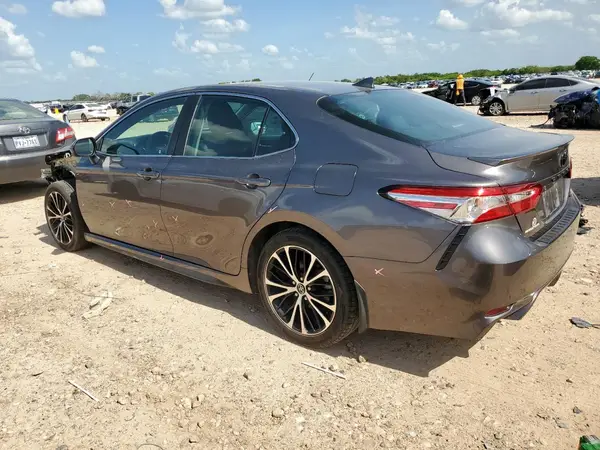 4T1G11AK4LU914469 2020 TOYOTA CAMRY - Image 2