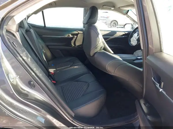 4T1G11AK4LU915489 2020 TOYOTA CAMRY - Image 8