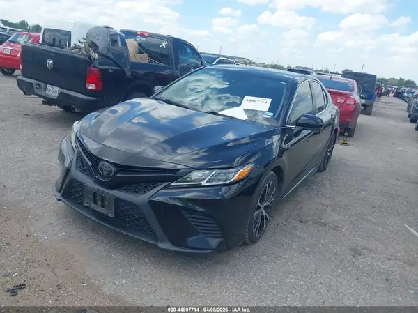 4T1G11AK4LU920191 2020 TOYOTA CAMRY - Image 2