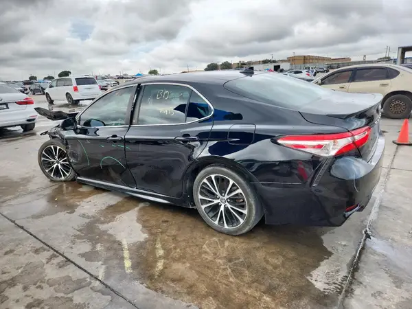 4T1G11AK4LU922944 2020 TOYOTA CAMRY - Image 2