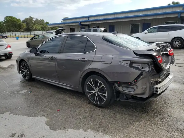 4T1G11AK4LU929313 2020 TOYOTA CAMRY - Image 2