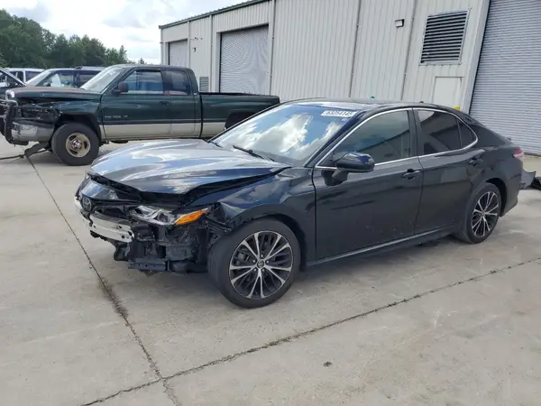 4T1G11AK4LU930462 2020 TOYOTA CAMRY - Image 1